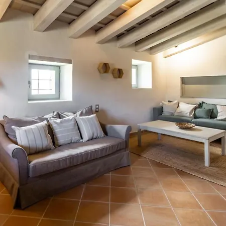 Domek alpejski Masia Exclusiva En El Baix Emporda Monells