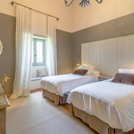 Masia Exclusiva En El Baix Emporda * Monells
