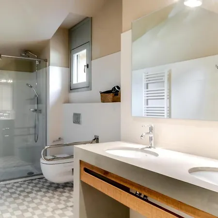Masia Exclusiva En El Baix Emporda Chalet Monells