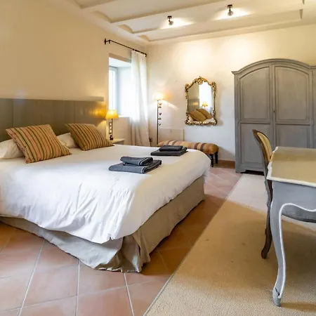Masia Exclusiva En El Baix Emporda * Monells