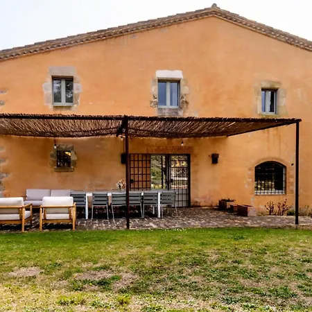 Domek alpejski Masia Exclusiva En El Baix Emporda Monells